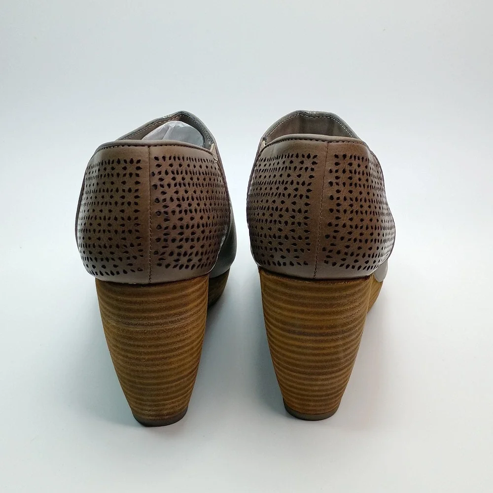 Dr. Scholls Harlow Wedge Booties Taupe Brown Perforated Ankle Boots Womens 8.5M